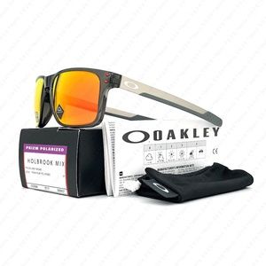 Oakley Holbrook Mix OO9384-0757 Polarized Lenses Sunglasses